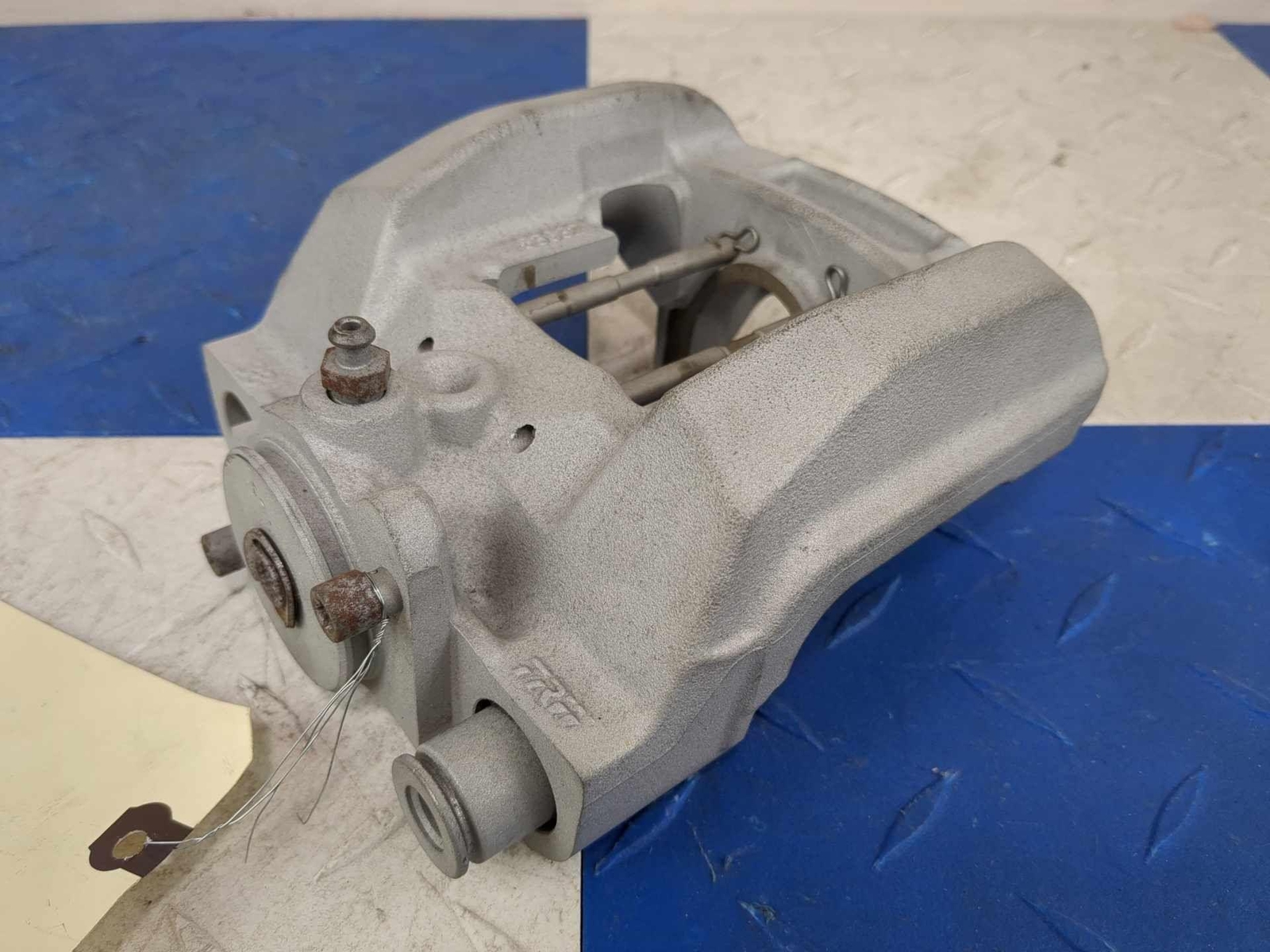 2015 Lamborghini Huracaan LP610-4 OEM Right Parking Brake Caliper FOR PARTS ONLY