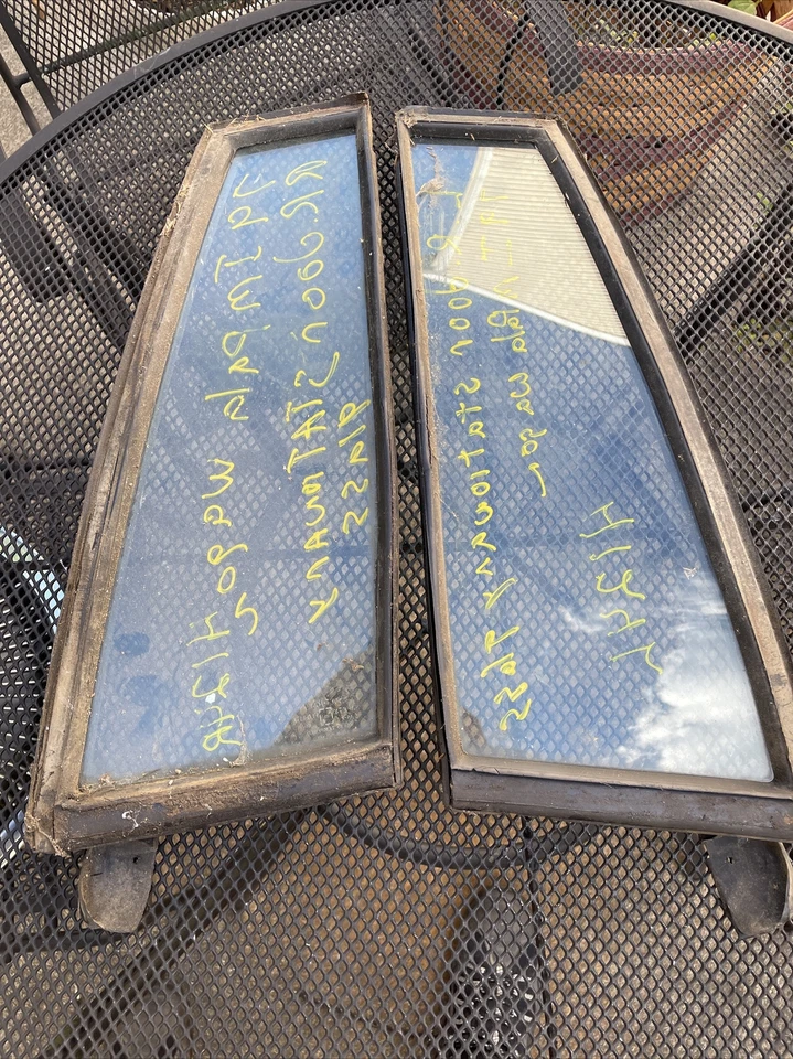 1979 CHEVROLET IMPALA STATION WAGON L.R. & R.R QUARTER WINDOW STATIONARY GLASS - Image 4 of 4