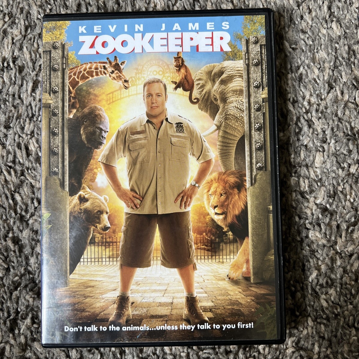 Kevin James in zookeeper DVD great movie! 43396376731| eBay
