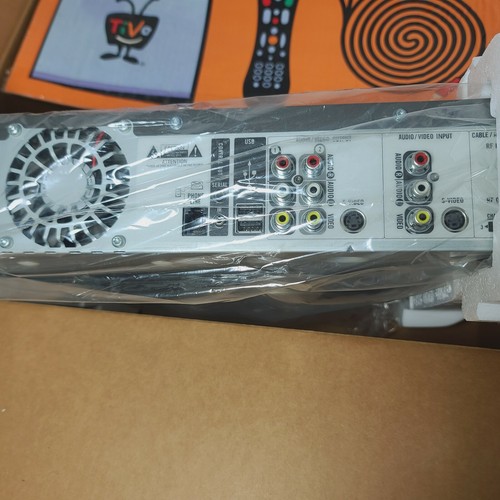 The TiVO BOX SERIES 2 Digital Video Recorder Model TCD540040 - Picture 8 of 11