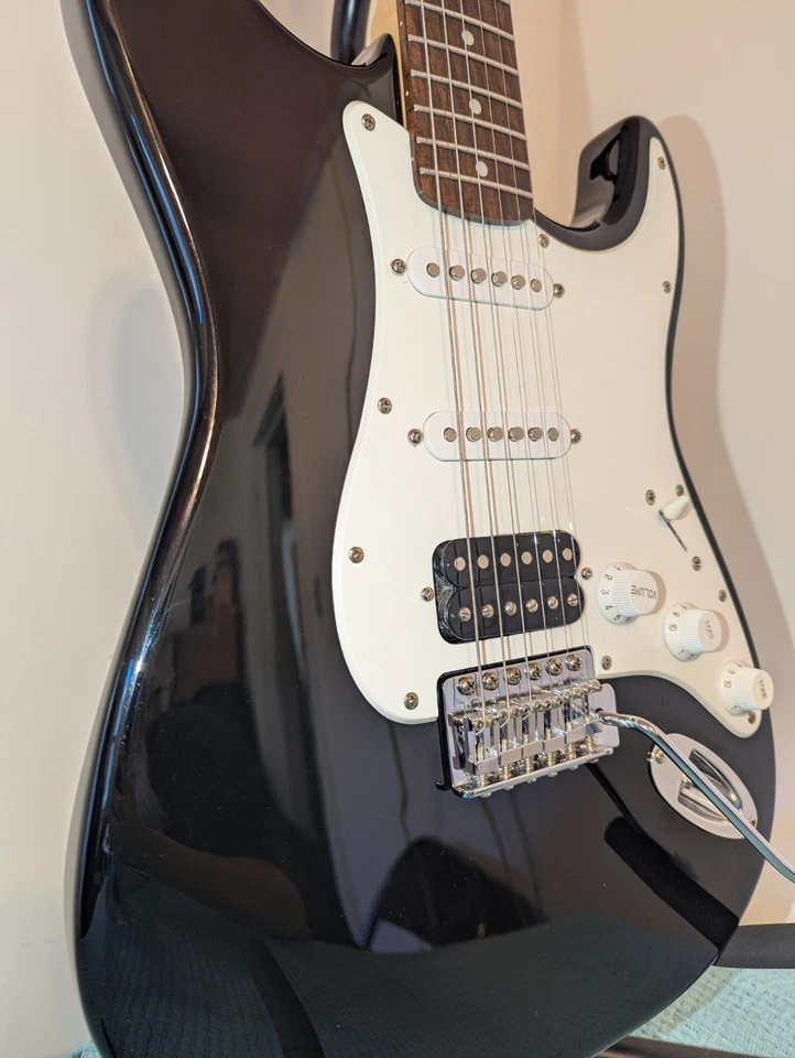 Fender Squier Affinity Stratocaster Electric Guitar Indonesian Made - image 4 of 4