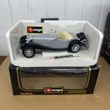 Bburago 3020 Mercedes 500K Roadster 1936 silver / black  1:20 Scale diamonds  