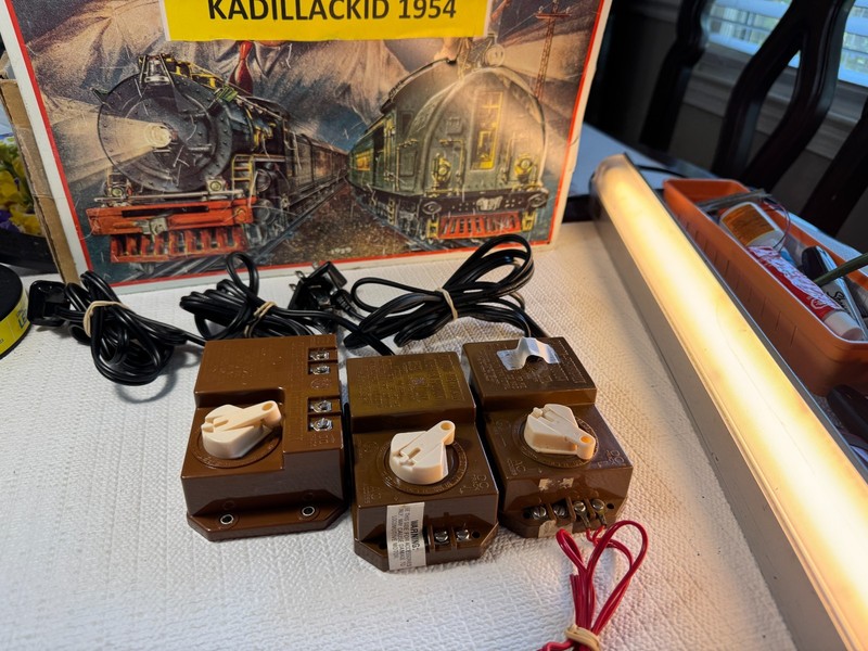 🚂 HO, N SCALE- BACHMANN SET OF 3 TRANSFORMERS - BROWN 💥H3961