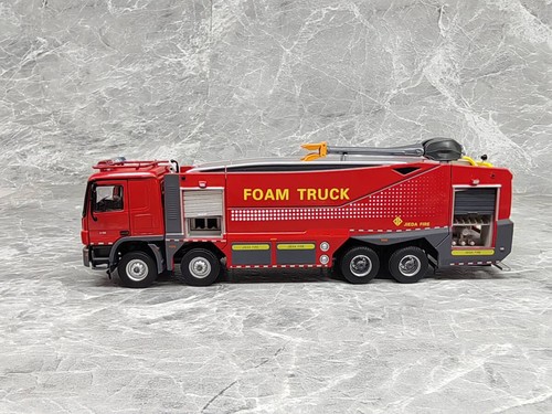 1/43 JIEDA FIRE Mercedes Fire Vehicle - Picture 3 of 7
