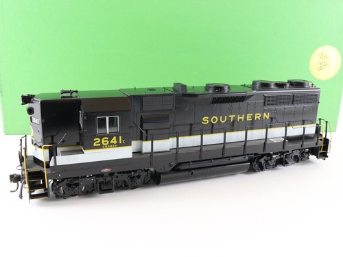 Locomotora diésel Overland O Southern 2641 GP-35 personalizada de latón pintado OMI-0489 | Zustand: Used