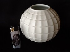 Scherzer Porzellan Bisquitporzellan weiß Relief Vase Kugelvase OP Art Vase 506