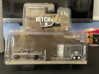 Greenlight 1/64 1987 Chevrolet C20 w/ Horse Trailer - LAPD Raw Chase