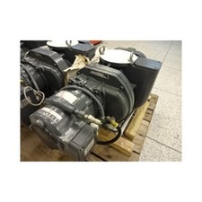 ROOTS VACUUM PUMP