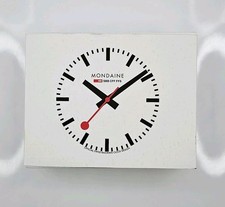 Mondaine Orologio da Scrivania Ufficiale Ferrovie Svizzere - Parete a997.mcal.66sbv FORREST VERDE