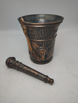 #ad VTG 1986 Schering Corp Mortar amp; Pestle Statue of Liberty Centennial Bronze Finis $25.19