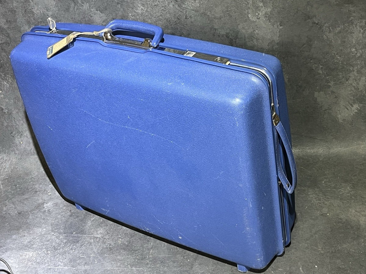 Vintage Samsonite Concord Blue Rolling Hard Shell Suitcase & KEY