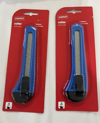 Heavy-Duty Utility Cutter Knife   18mm Blade, Plastic Body  Two Pack Blade
