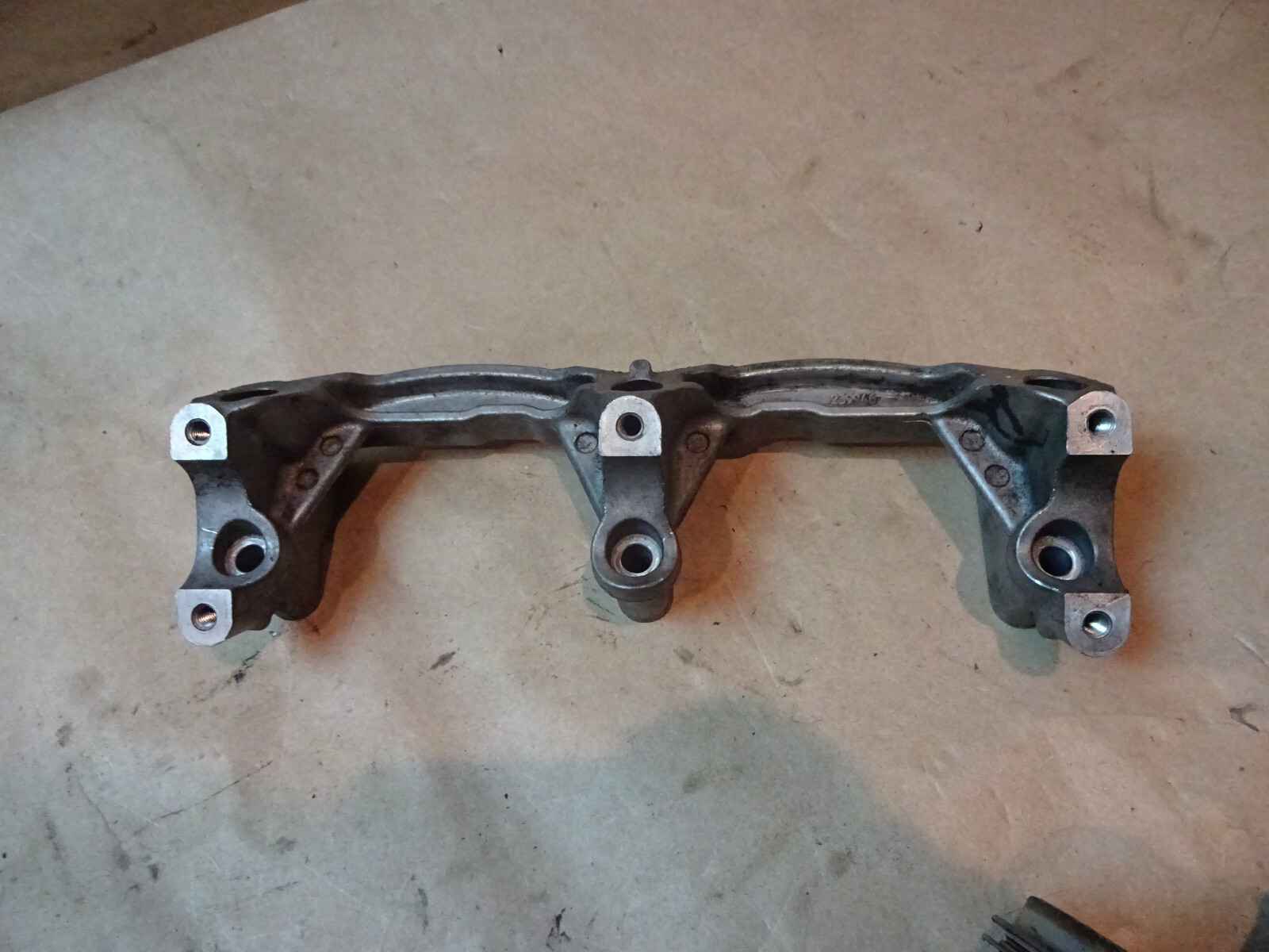 Ferrari 458,California - Fuel Rail Mounting Bracket  - P/N 239946