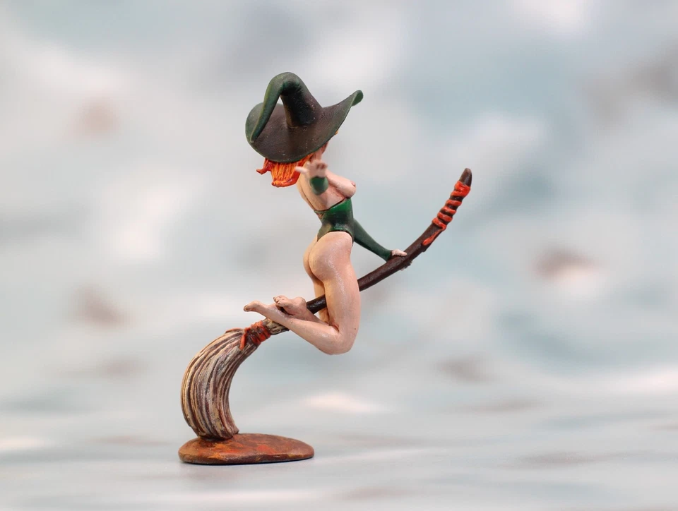 ⭐Bruja.  Estatuilla 3D miniatura coleccionable Action Girl.  54mm 1/32 PINTADO⭐ Foto 4 de 4