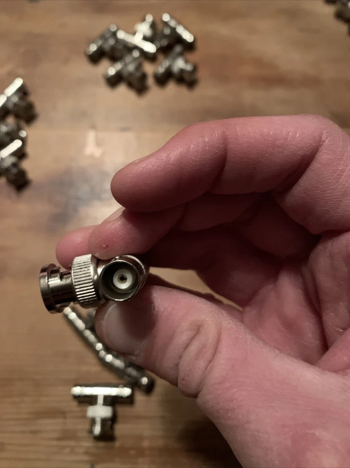 Lote de 5 conectores BNCT Arm Electronics nuevos sin caja Foto 4 de 4