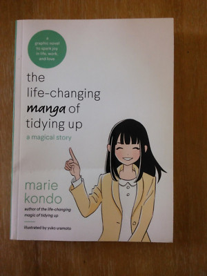 The Life-Changing Manga of Tidying Up: A Magical Story to Spa... by Kondo, Marie
