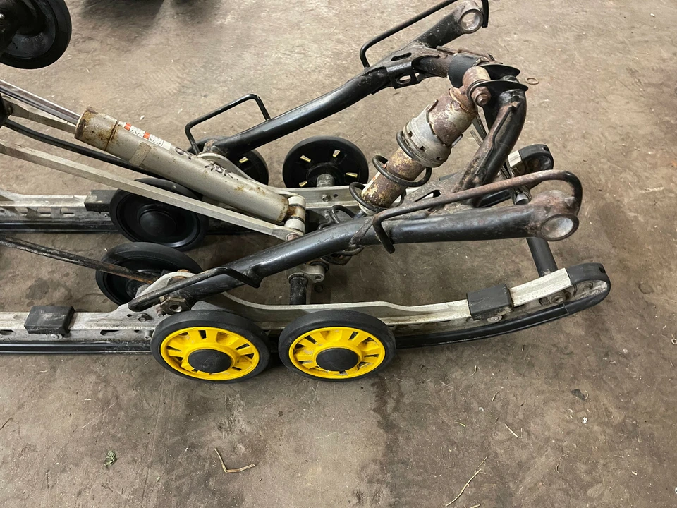 Ski-doo 08-13 XP MXZ TNT GSX 500ss adrenalina 120" suspensión deportiva 800 600 SC5 Foto 2 de 4