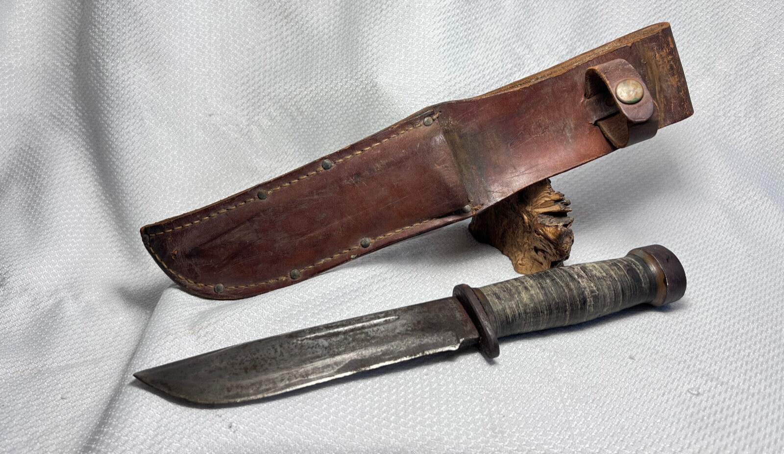 WW2 Cattaraugus 225Q Stacked Leather Handle Fixed Blade Fighting Knife W/ Sheath