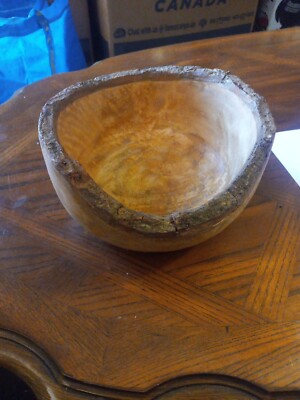 Maison D'Arte Handcrafted Elegant Java Wood Bowl.           S4