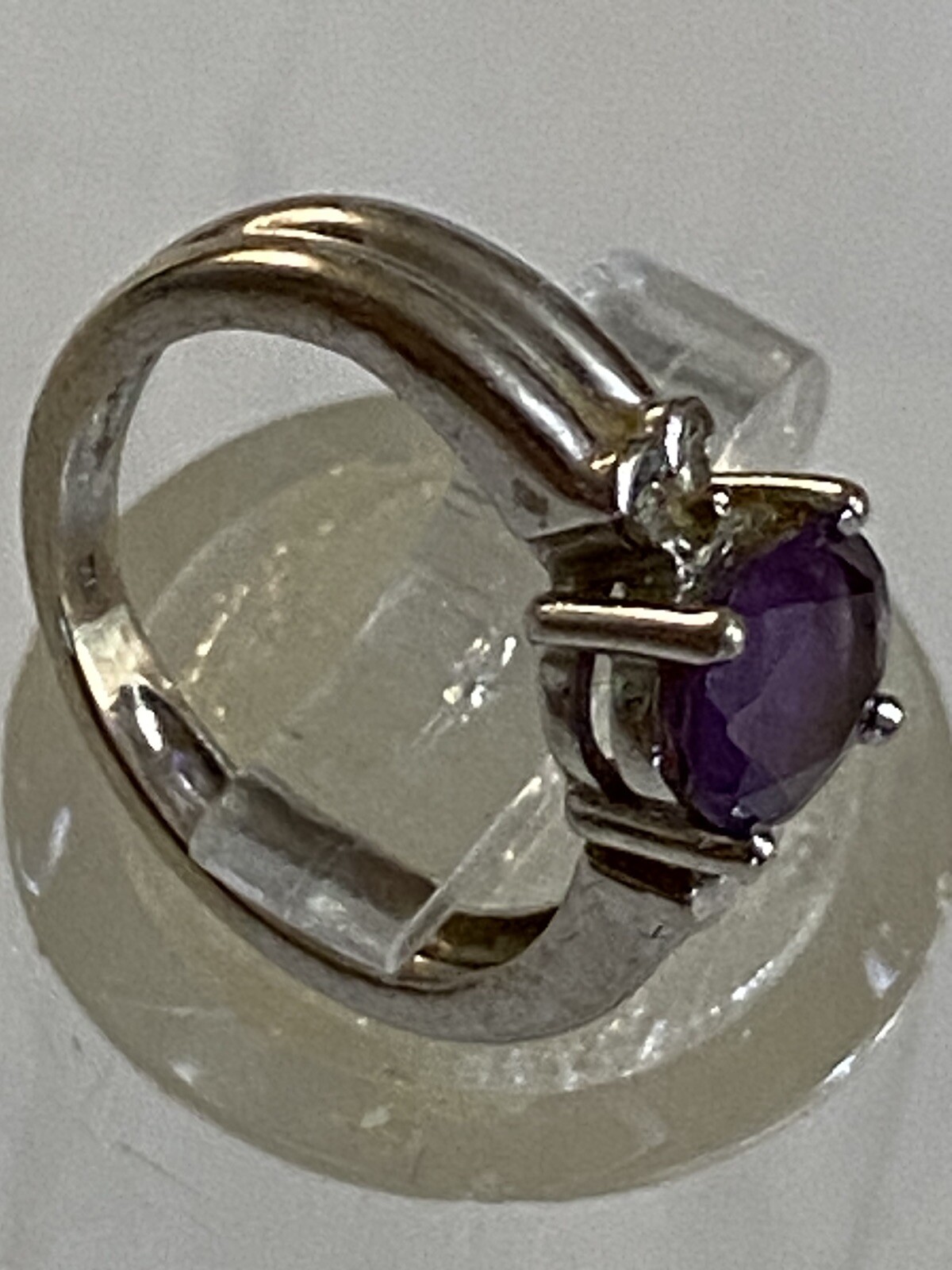 Vintage 9ct Solid White Gold Ruby Ring For Toddler - image 2