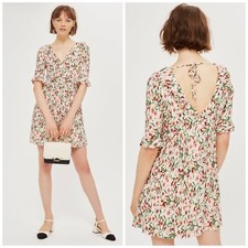 NWT Topshop Floral Crinkle Mini Skater Dress (Size 6)