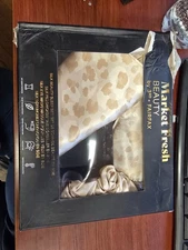 Market Fresh Beauty Mulberry Silk Pillowcase Gift Set Leopard Distressed