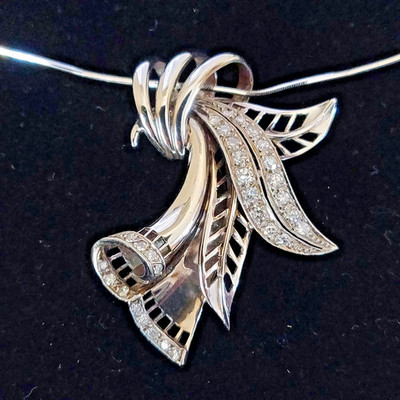 Vintage Palladium Diamant Anhänger mit späterer 9 kt Weißgold Kette.
