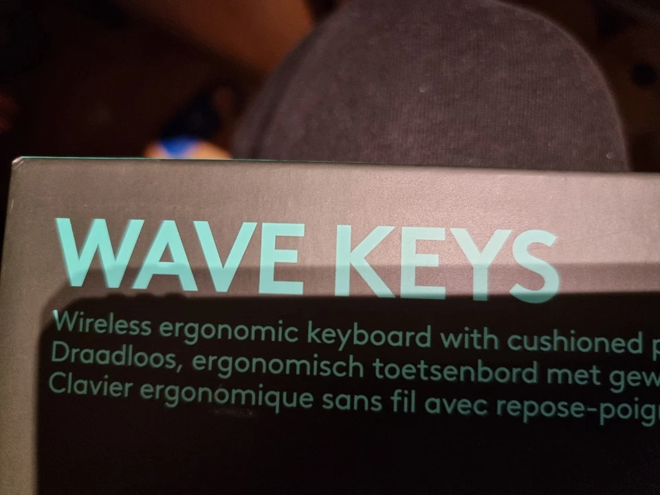 Logitech Wave Keys Ergonomische Tastatur US-Englisch- geprüft und unbenutzt- - Bild 3 von 4