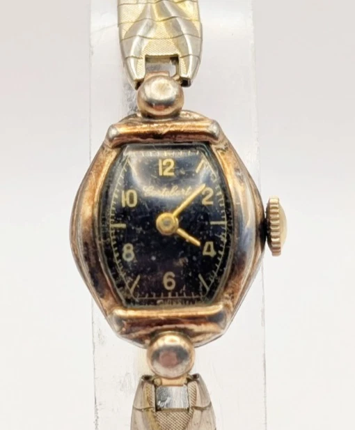 Vintage Cortebert Womens Watch Black Dial Gold/Silver Tone 17 Jewels Keeps Time - Image 2 of 4