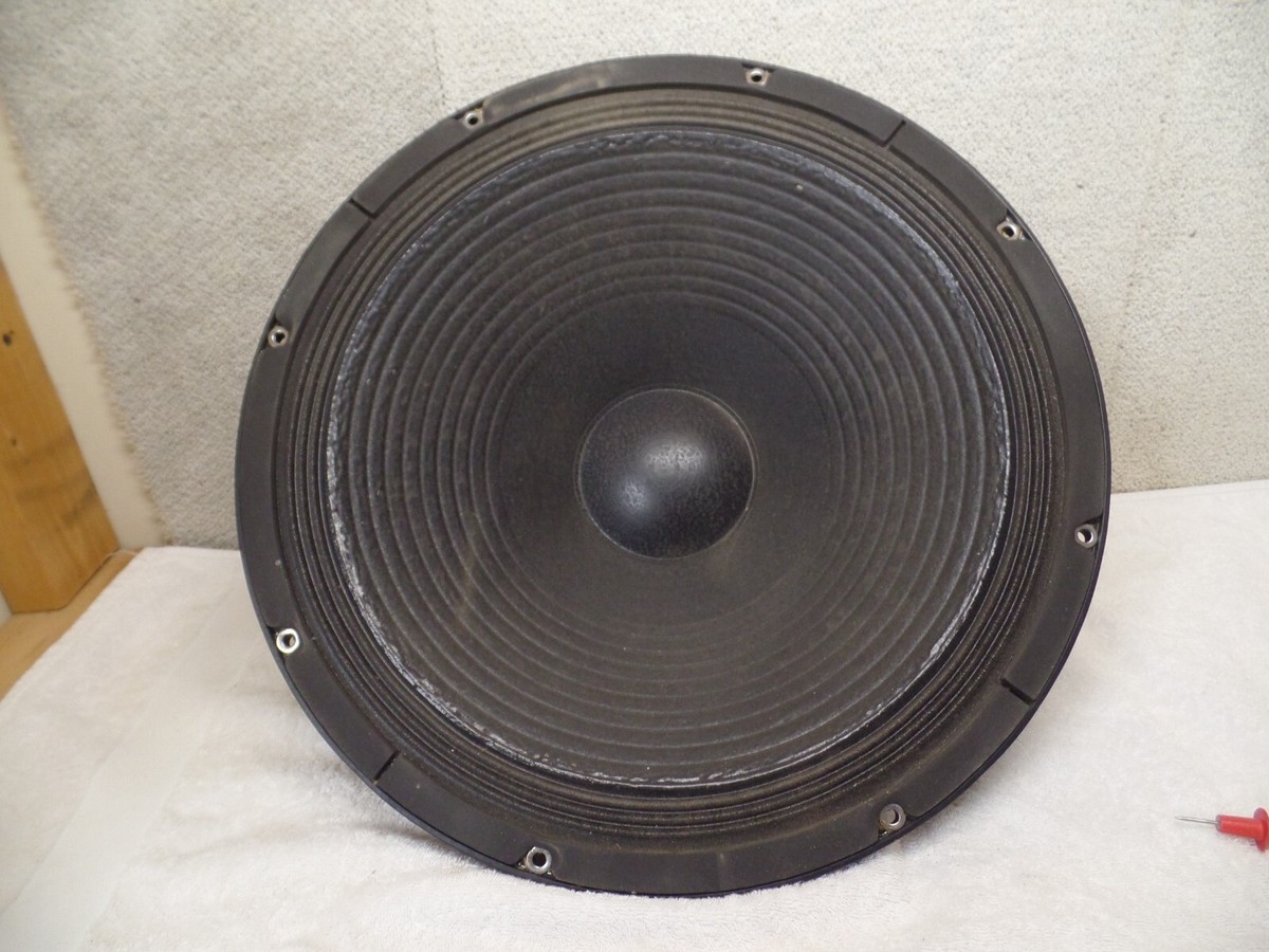 meyer sound st-818 18