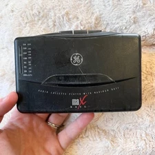 GE General Electric Max Bass Cassete Player AM FM Radio