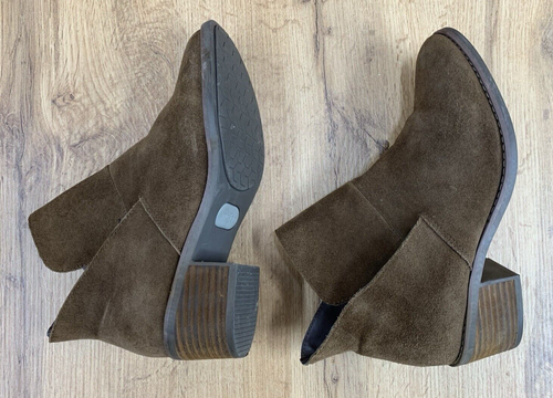 Me Too Zest 14 Ankle Chelsea Boot Women's Size 6.5 M Brown Suede Almond Toe - Picture 10 of 16