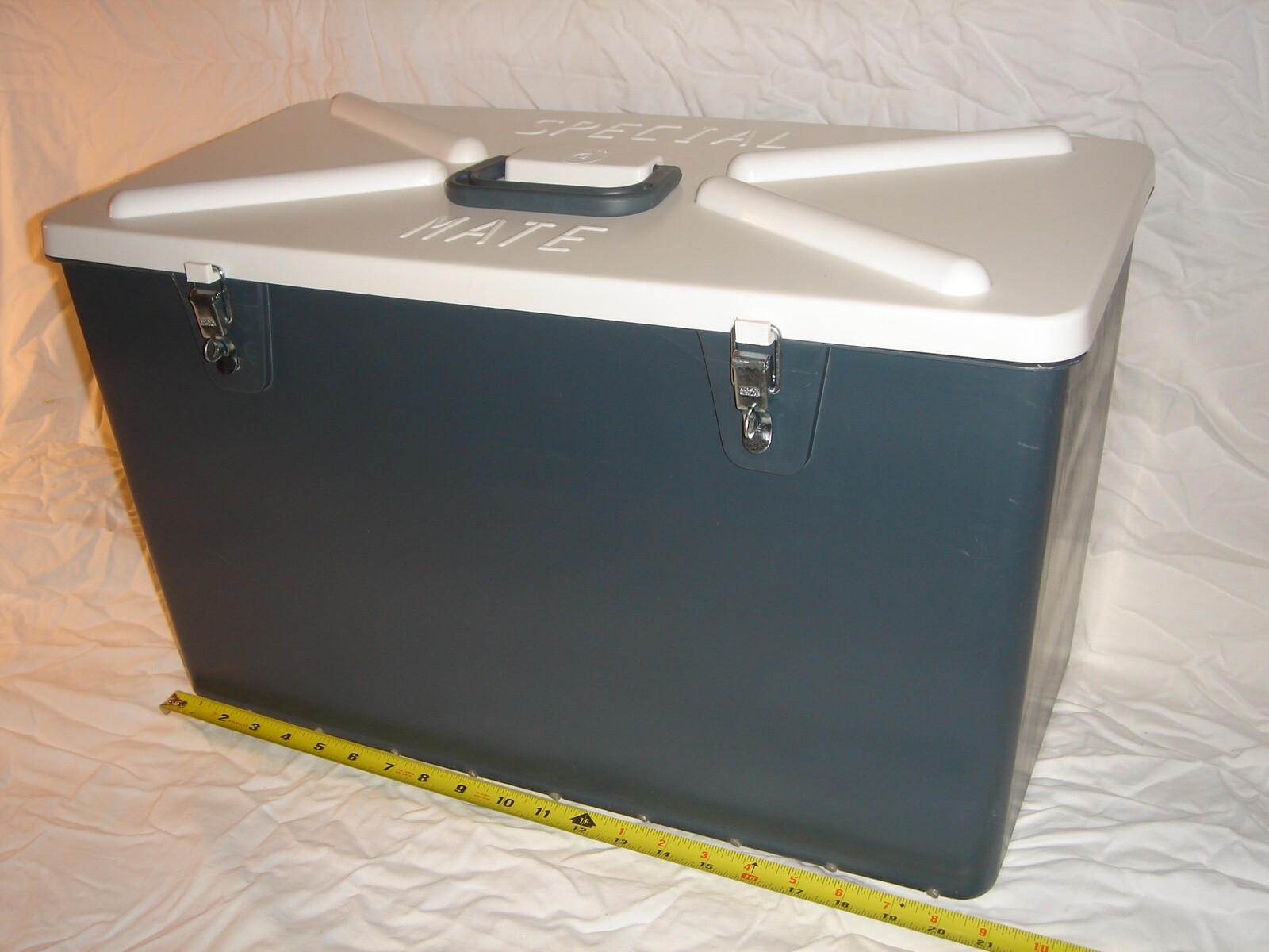 Trinity Special Mate Tackle Box 13" 1345 Holds Up To 45 Musky Bait