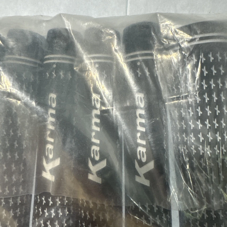 Lote de 9 empuñaduras redondas para palos de golf Karma Velour negras estándar .600. Foto 2 de 4