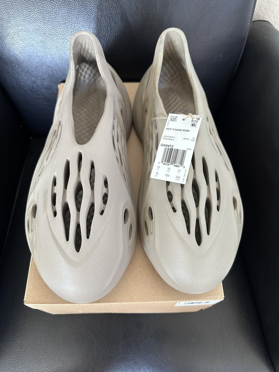 adidas Yeezy Foam RNNR Stone Sage | GX4472 | DS - Brand New w