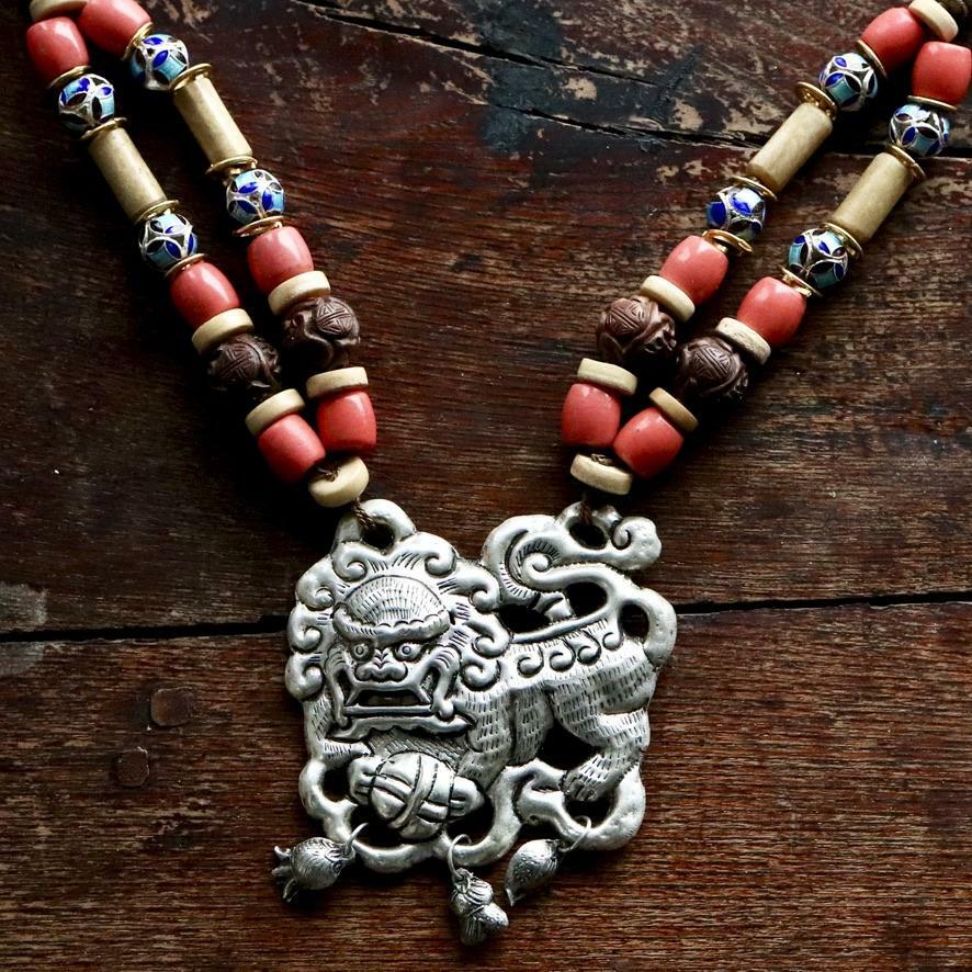 Vintage Laurel Burch Fu Dog Silver-Plate Necklace: Museum of Jewelry