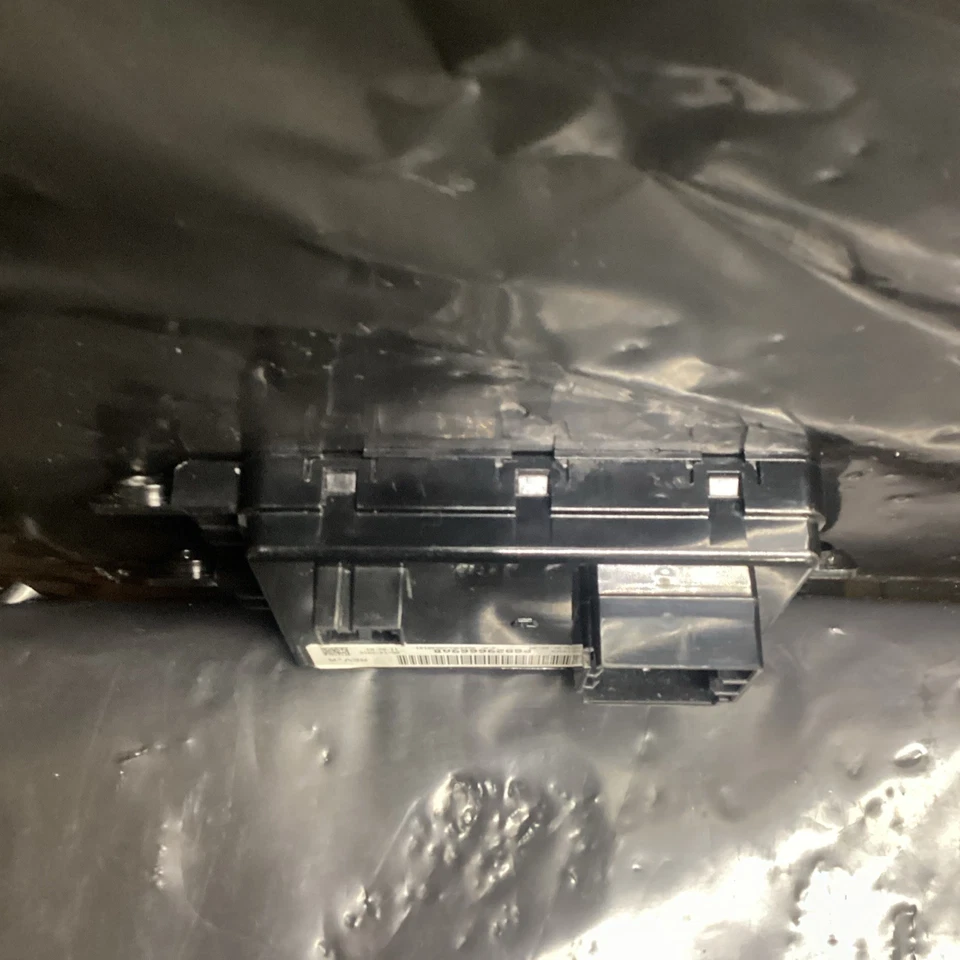 2017 2018 Jeep Cherokee Genuine Mopar A/C AND HEATER - MODULE | Mopar 68296669AB - Image 4 of 4