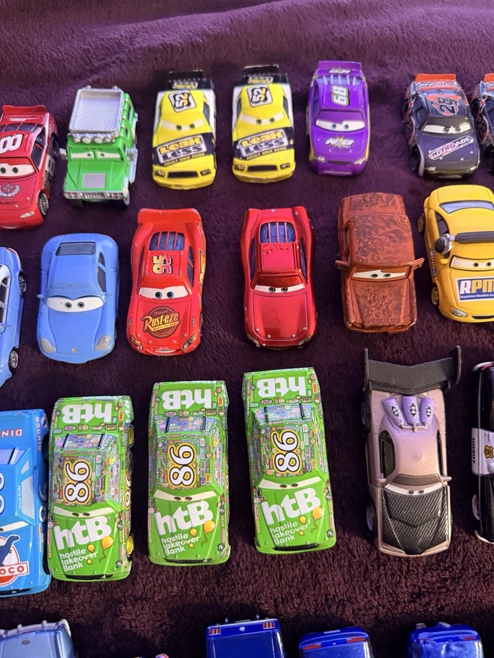 RIESIGES KONVOLUT Disney Pixar Cars 1:55 Diecast Modell Spielzeugautos (51 Fahrzeuge insgesamt) - Bild 2 von 4