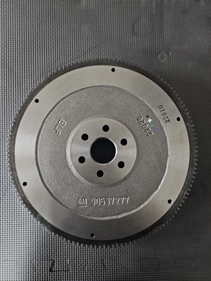 Pontiac Solstice 2006 volante de inercia de 2,5 L nuevo sin usar. Foto 2 de 3