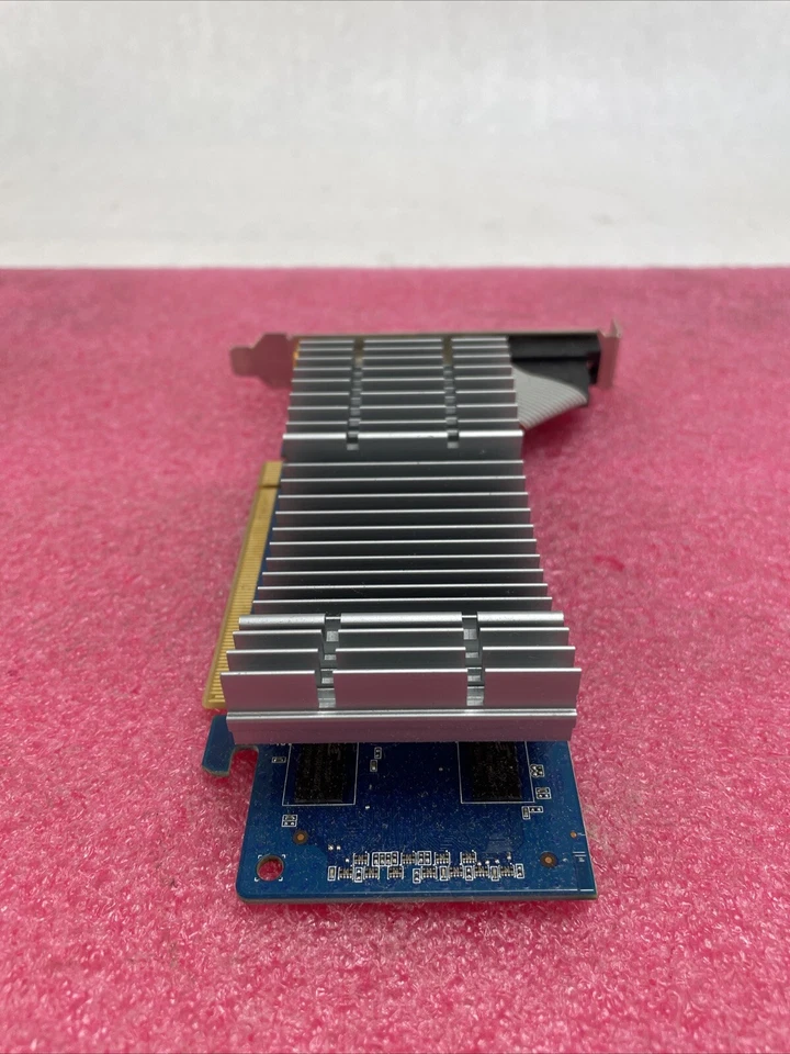 ASUS EN8400GS Silent/DI/512MB GDDR2 PCIe graphics Card - Image 2 of 4