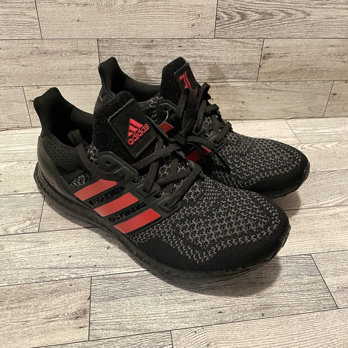 Adidas Ultra Boost Louisville Men's Size Women's SZ