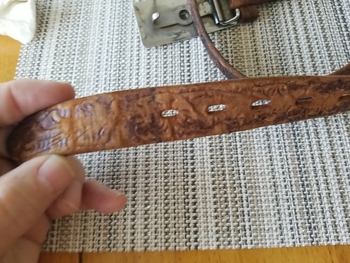 Vintage WELL LOVED Western Tooled Leather Belt Brown 24"-31" Child Cowboy - Picture 7 of 8