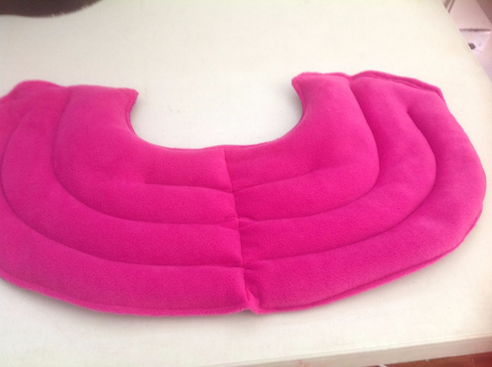 Heat / Wheat Shoulder Wheat Bag, for aching neck back & shoulders