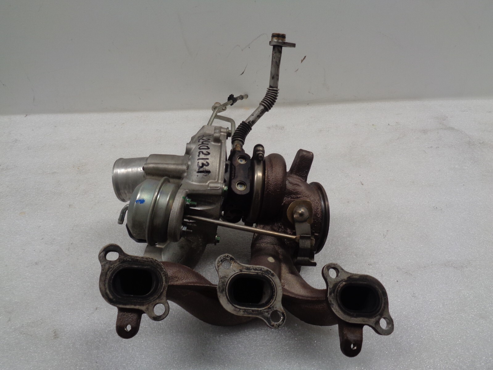2014-2017 Maserati Ghibli 3.0L Left Driver Turbocharger Manifold OEM AK2402131