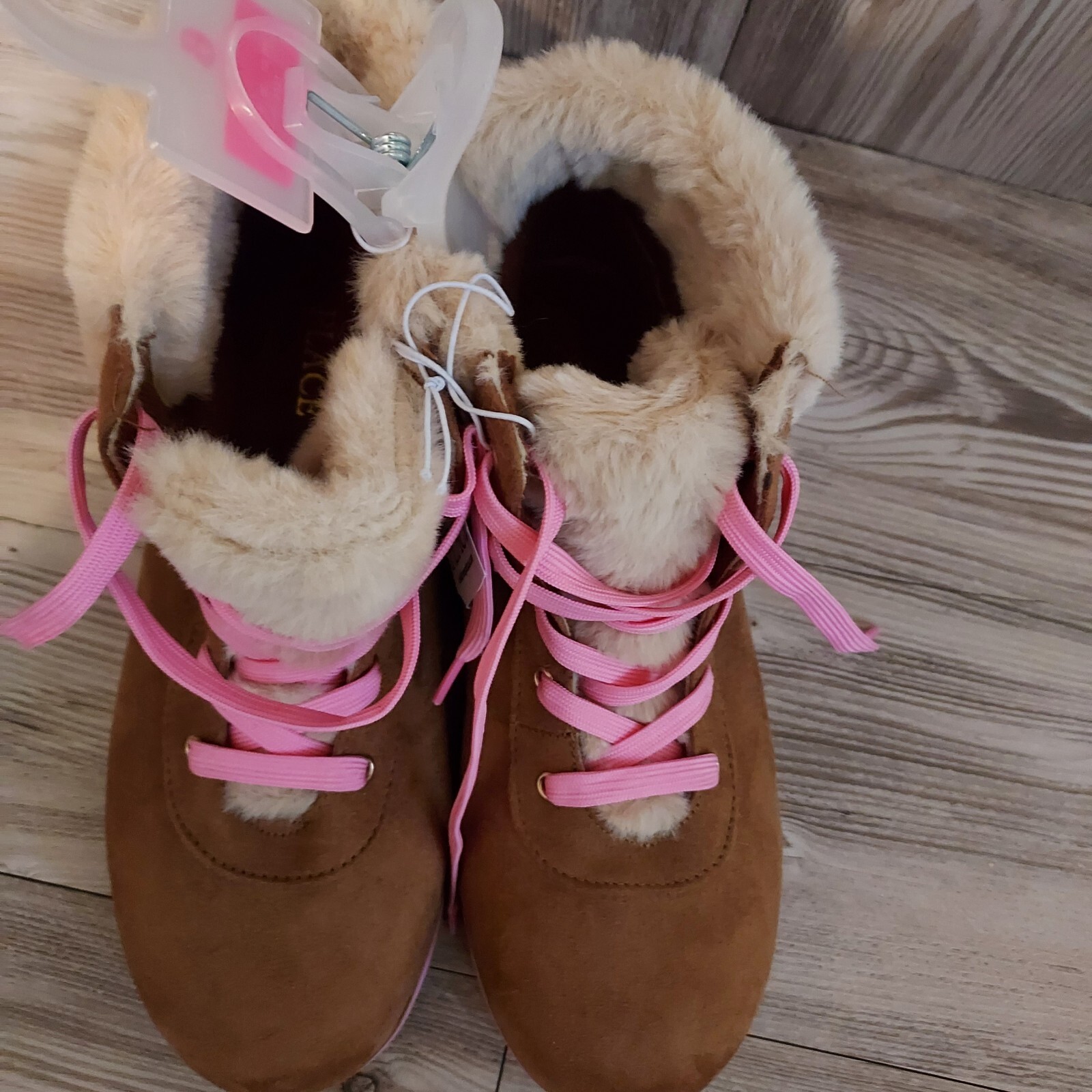 NWT The Children's Place Girls Youth Size 6 Tan Warm Winter Boots Cute