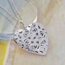 Pretty heart 18K Gold Plated Pendant  Necklace chain  Gift Jewelry  Lo