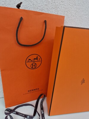   Hermès Orange Box 39x25x8 mit Original Papiertüte - sehr guter Zustand
