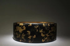 A Round Lacquer Container