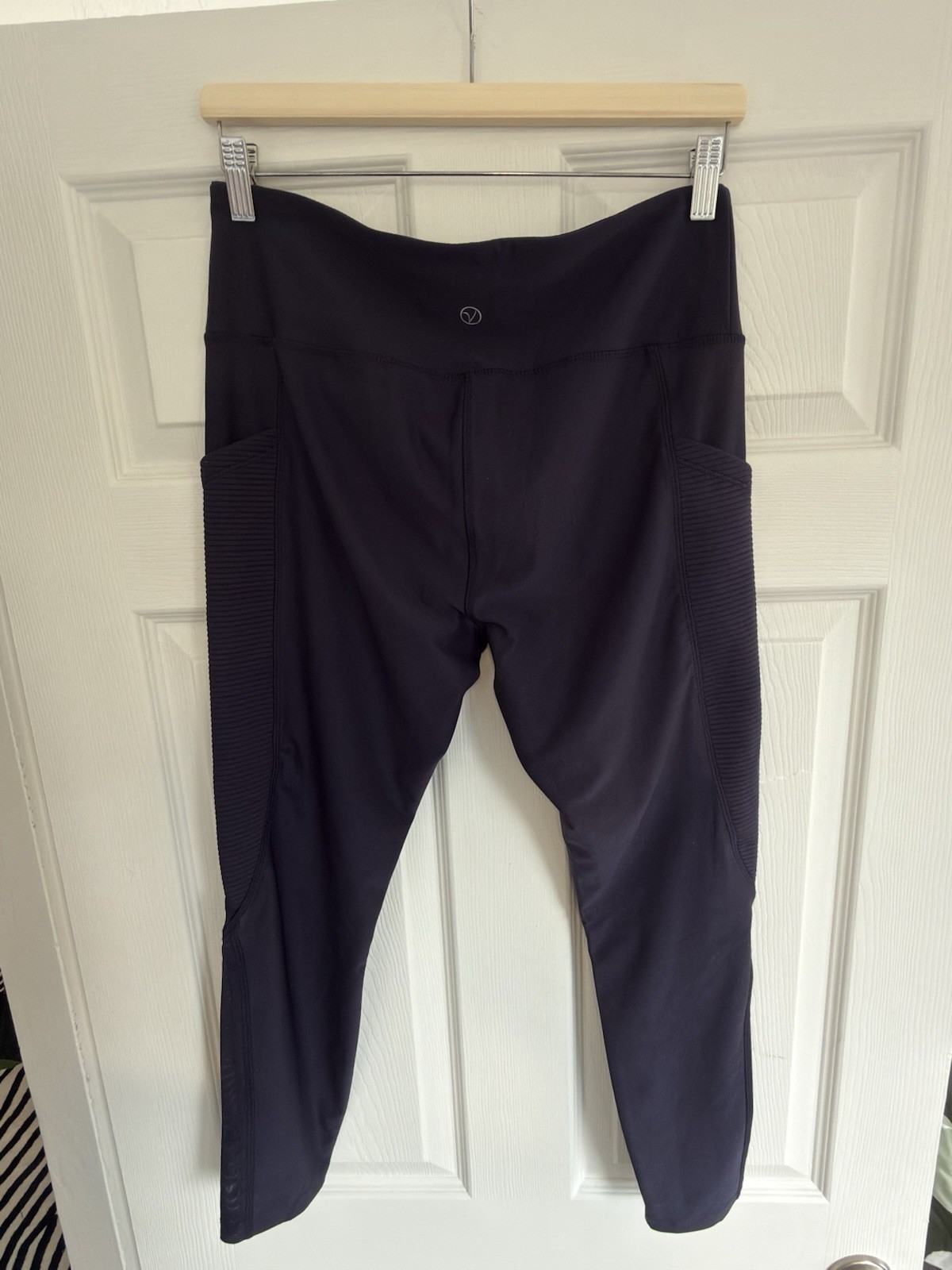 VOGO Athletica High-Rise Mesh Panel Leggings Women’s L Black Performance