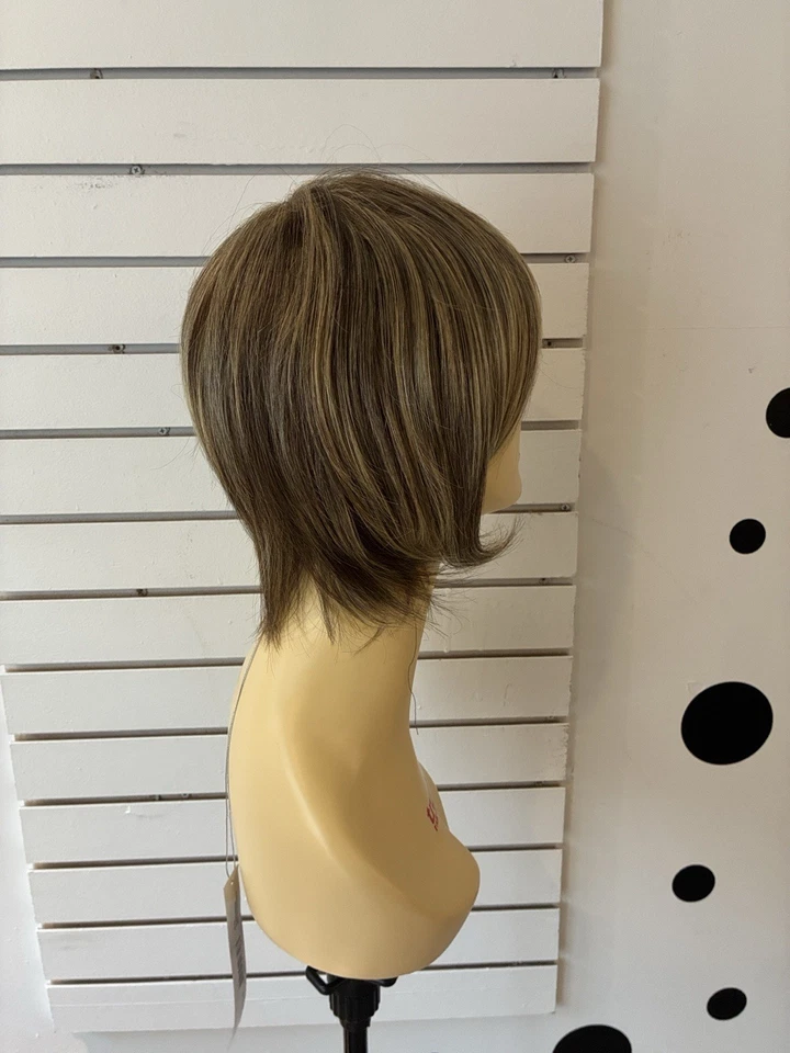 Peluca Raquel Welch de alta gama Foto 4 de 4